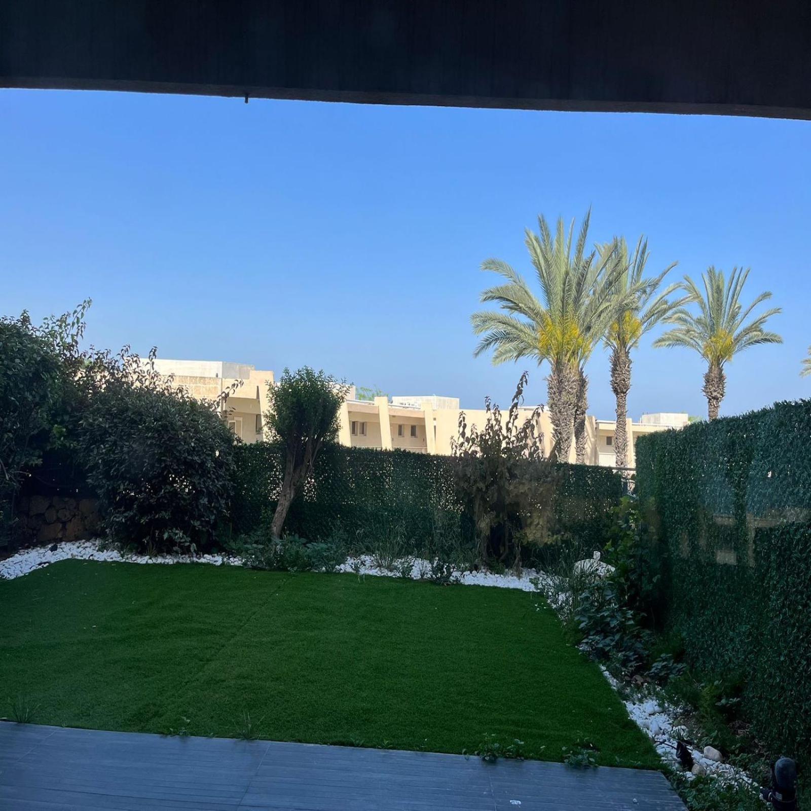 Caesarea Inn Kültér fotó